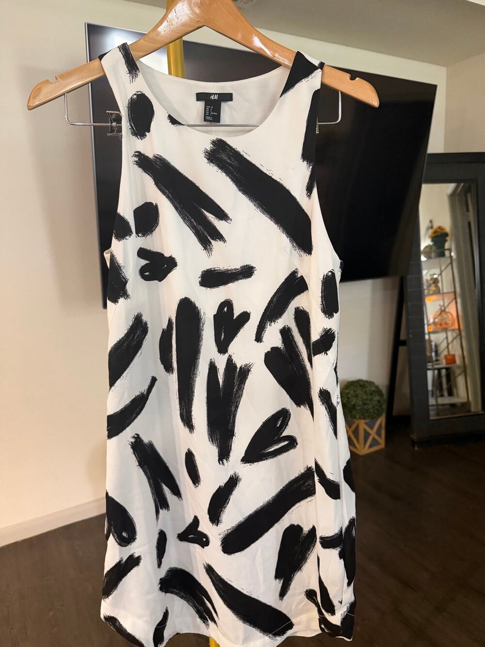 H&M DRESS size 4